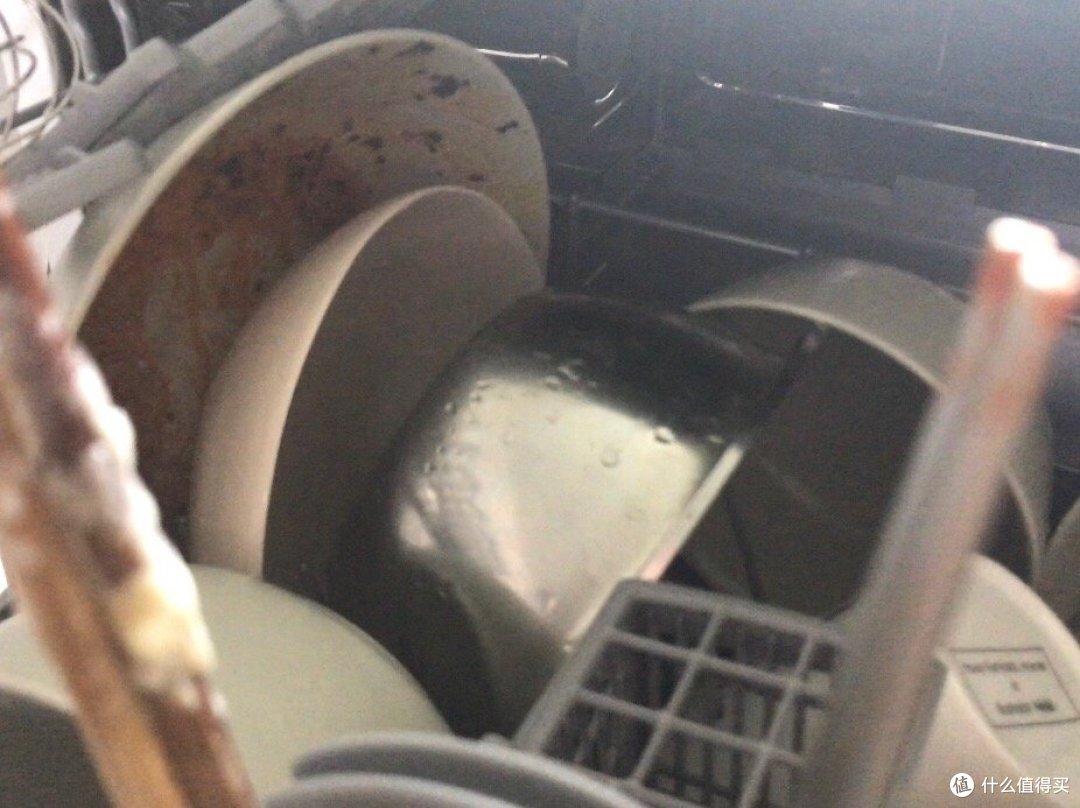 不要再手洗啦!洗碗机让你解放双手,尽情享受生活!