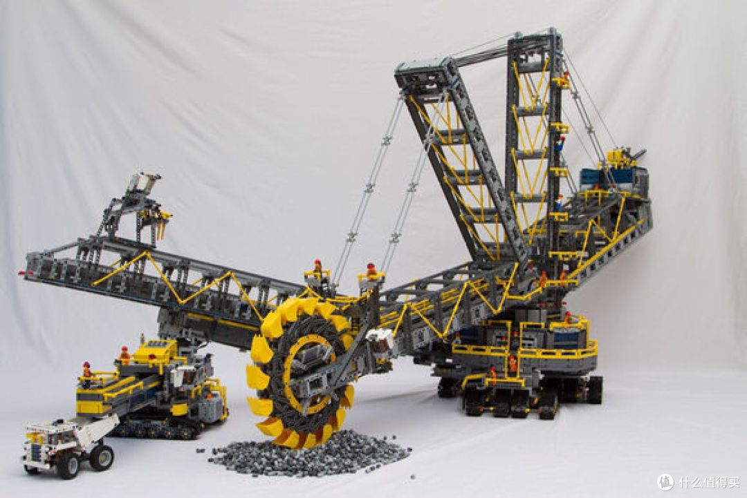 迟到的晒单：“过气”旗舰——LEGO 42055 斗轮挖掘机