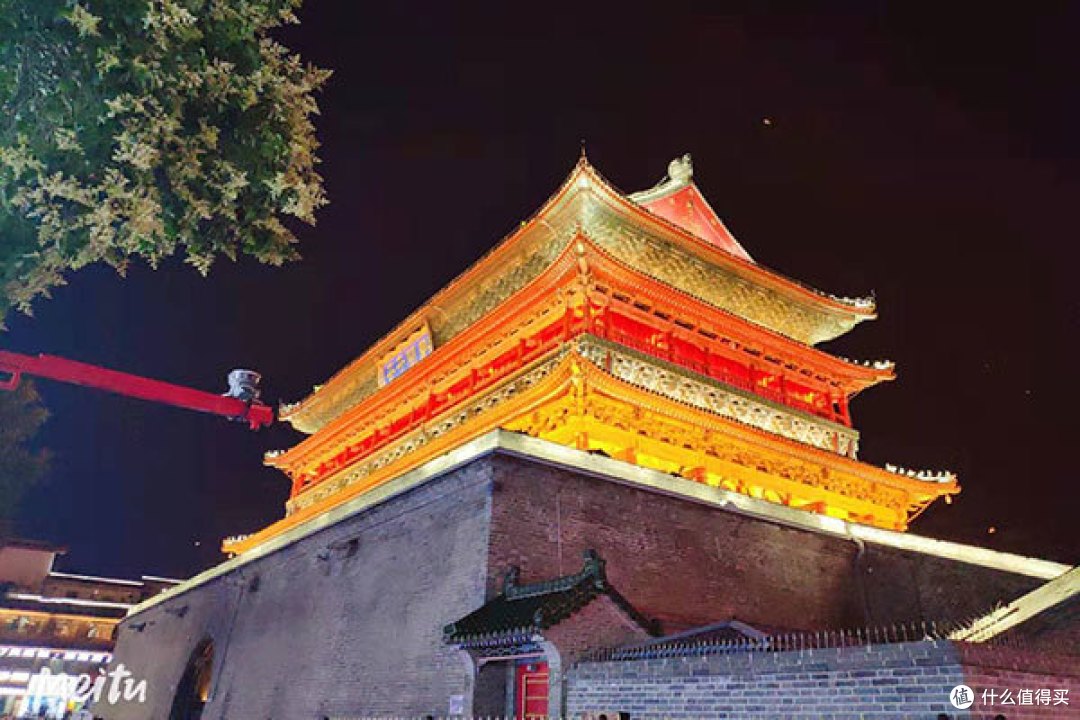 钟鼓楼夜景(我有点分不清这个到底是钟楼还是鼓楼)