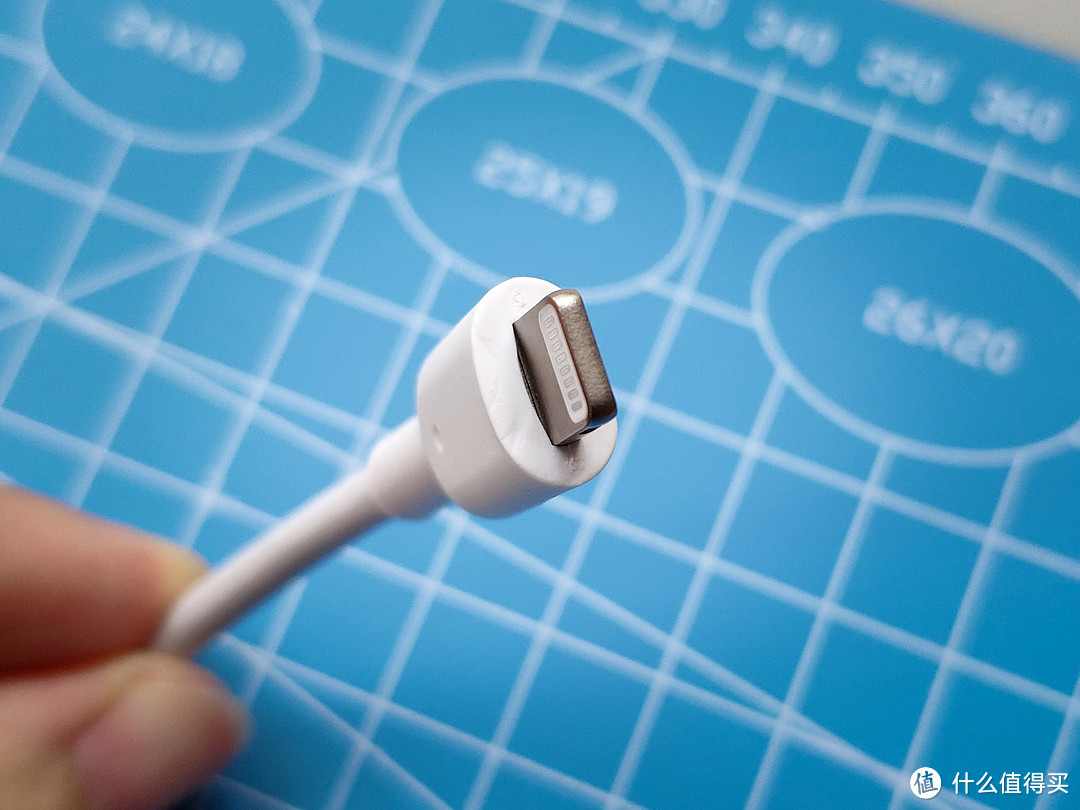 Anker 安克 氮化镓 30w PD快充套装:GaN单口充电头+ C to Lightning(MFI认证)充电线 试用报告