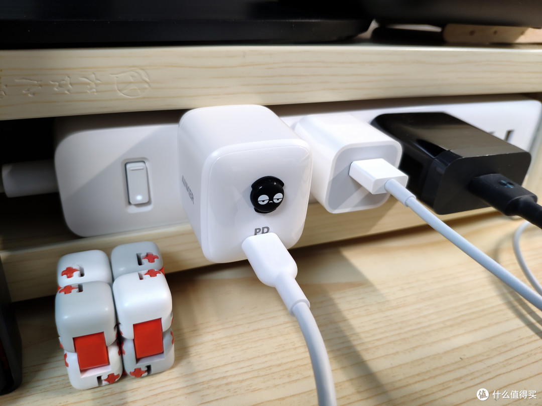 Anker 安克 氮化镓 30w PD快充套装:GaN单口充电头+ C to Lightning(MFI认证)充电线 试用报告