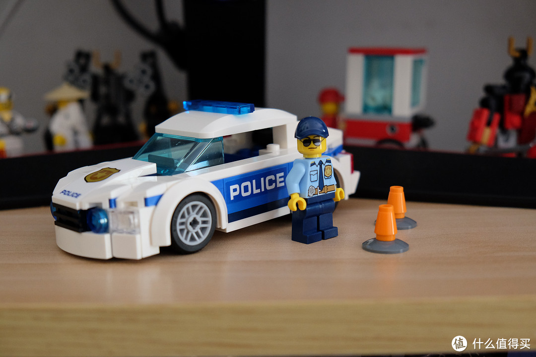 城市中不可或缺的一部分——LEGO 乐高 城市系列 60239 巡逻警车