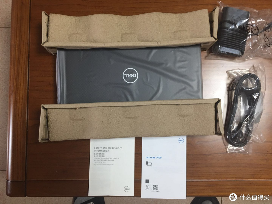 纠结一年后入手DELL Latitude7400