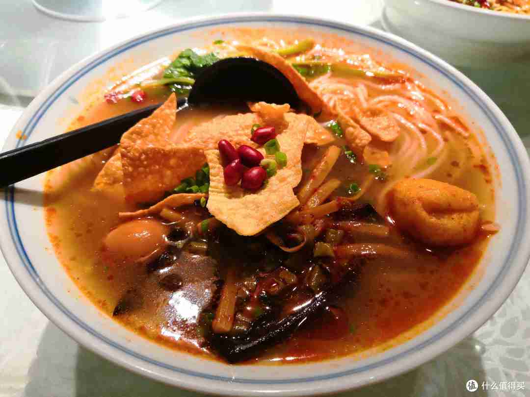 吃着「桂小厨」,穿越到广西