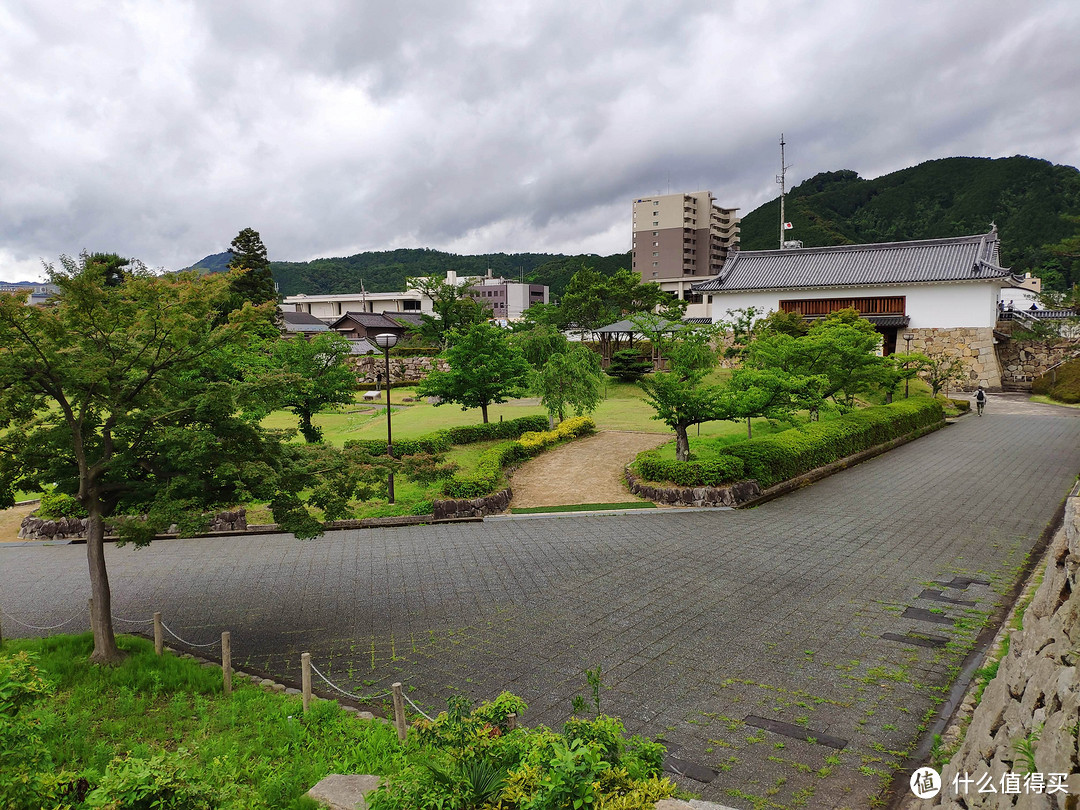 西舞鹤小公园，这里是旧舞鹤城遗迹，大门胖有个资料馆，对历史感兴趣的可以看看