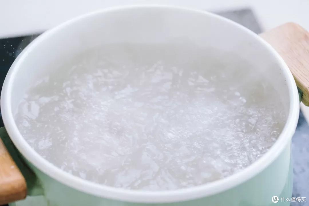 糯米藕意想不到的吃法，软糯香辣好吃得停不下口！