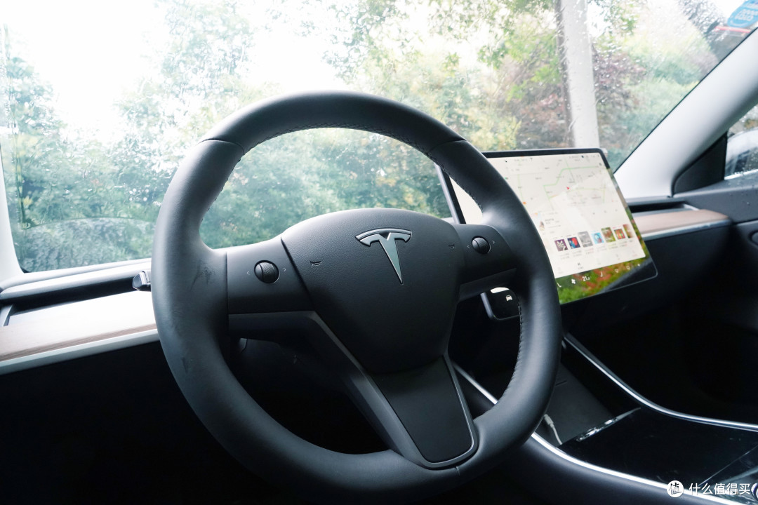 里程10000KM!雨天辅助驾驶AutoPilot体验!这也许是你最想看到的特斯拉体验报告