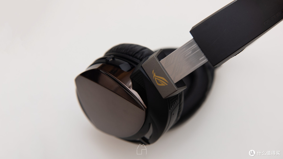 可出街的双模游戏耳机：玩家国度ROG猛禽STRIX 聚变Fusion700上手