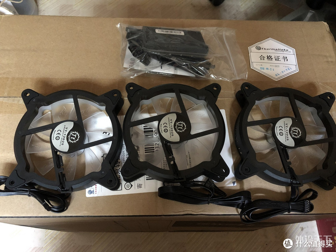 熊猫配色》Thermaltake 挑战者H3(白)+玲珑风扇12cm 测评测报告