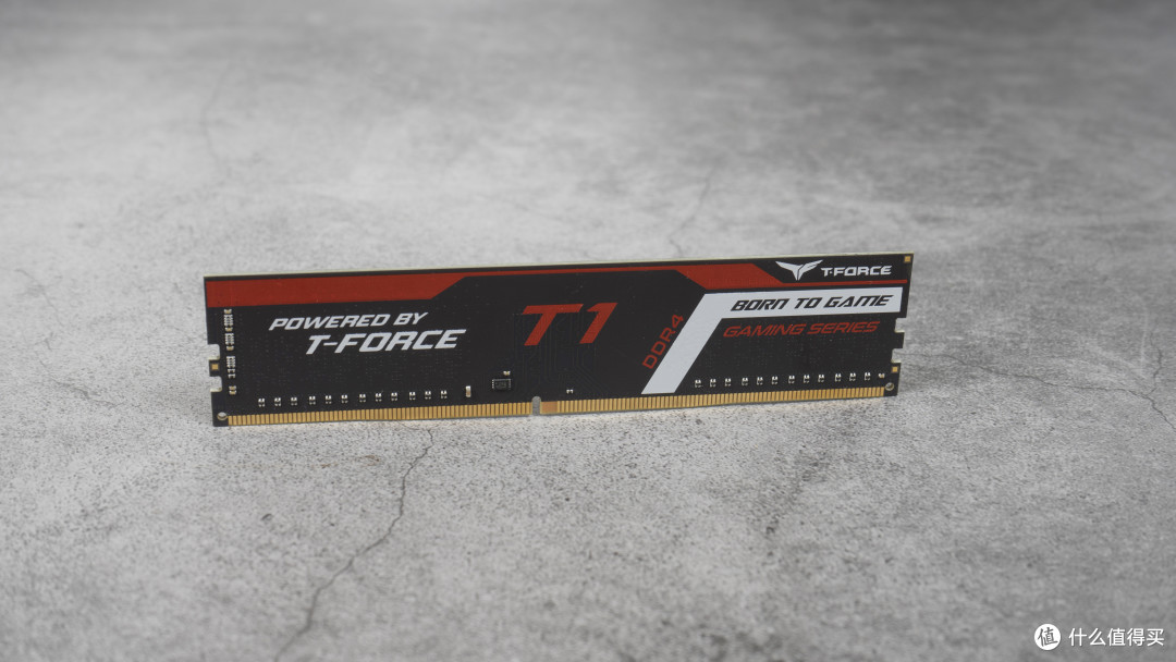 十铨T1 GAMING DDR4 2666内存劲超3300Mhz!顺带给条子和SSD加装马甲