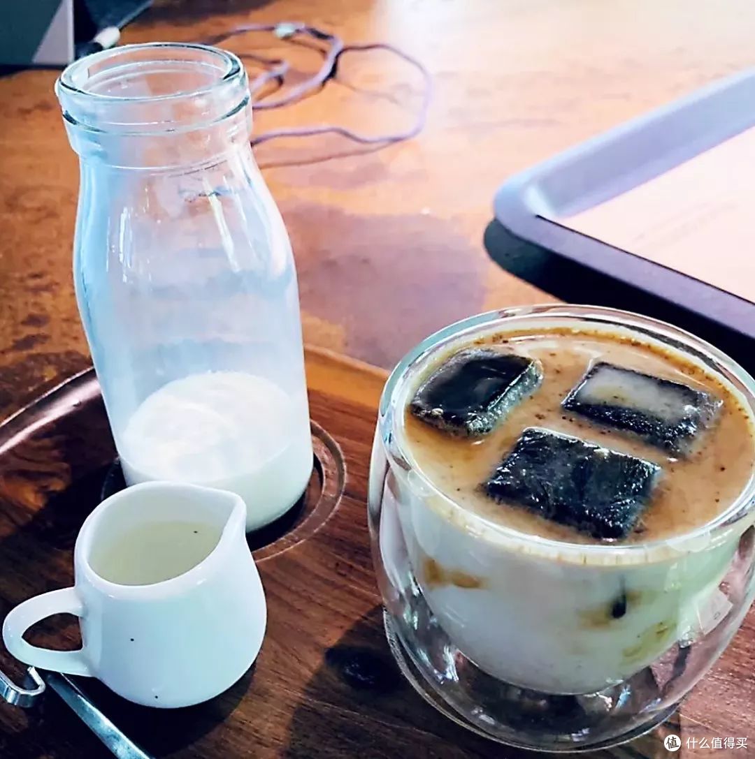 嘘!我好像掌握了一款网红咖啡的做法!又快又省钱,冰爽香浓到心田