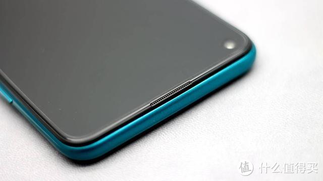 配置性能以及外观均衡，堪称次旗舰，惊喜要远大于遗憾-vivo Z5x