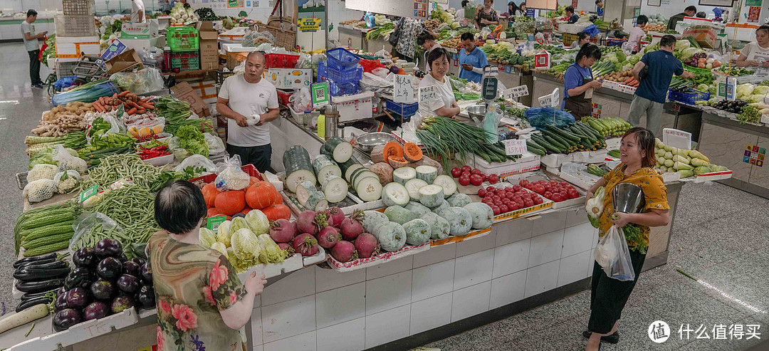 逛了这两家北京菜市场，才发现菜市场不仅仅是买菜这么简单