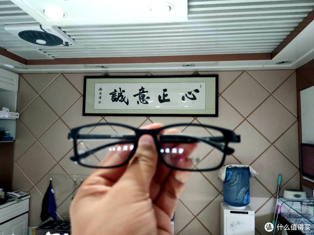 记一次在潘家园国际眼镜城配依视路眼镜片的经历