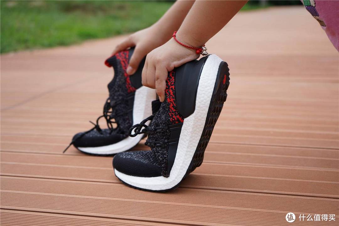 云弹减震运动鞋2代 -一款适合散步，跑步的运动鞋！