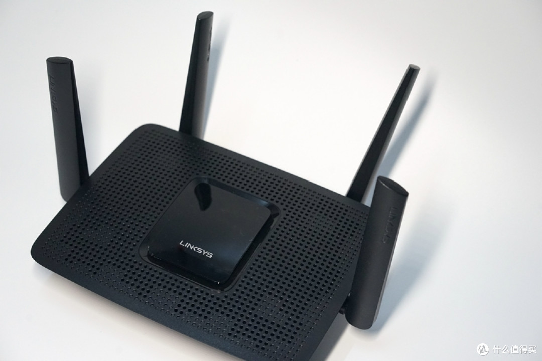 给土豪朋友别墅组Mesh,Linksys MR8300 + AC4400 无缝无线网络体验