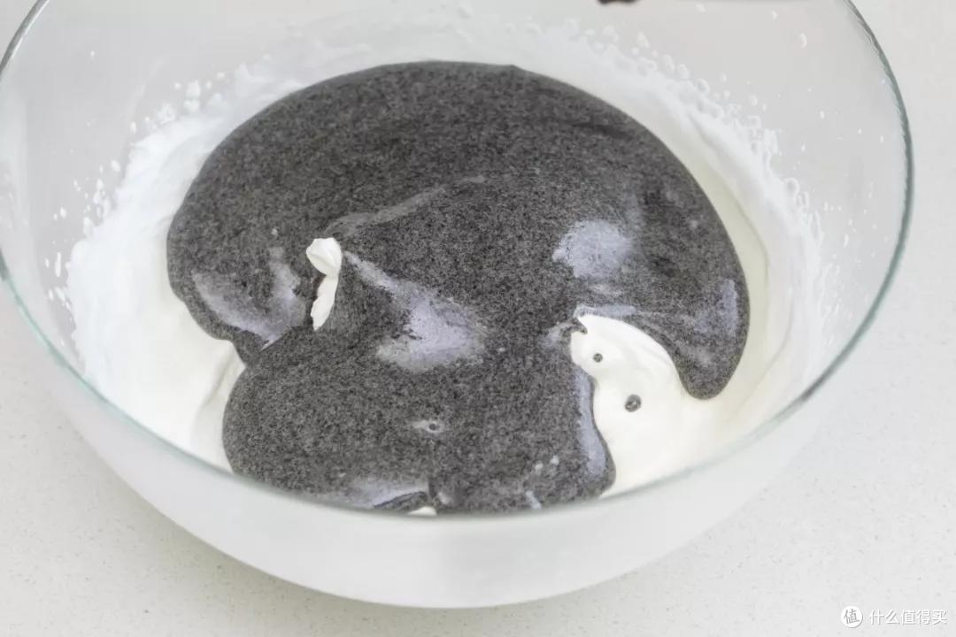 别在外面买!网红椰子灰冰淇淋手把手教你做,卫生又放心!
