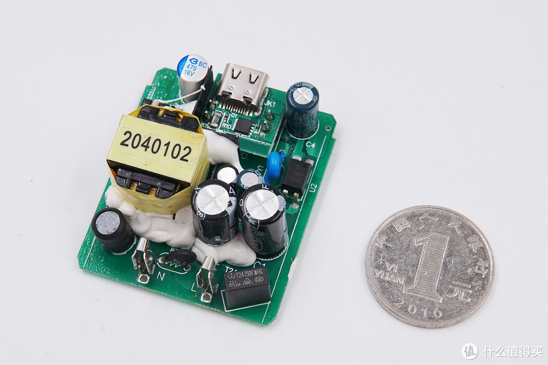 拆解报告:Mcdodo 18W USB PD PPS快充充电器