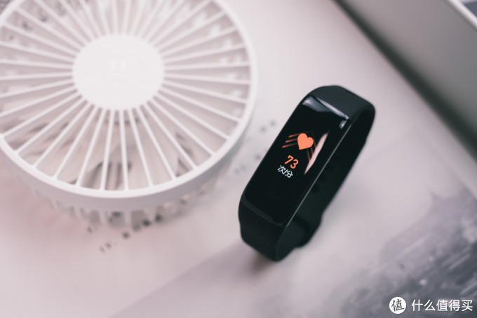 用纯粹手环来改造自己运动习惯,让生活更健康:乐心智能手环5S