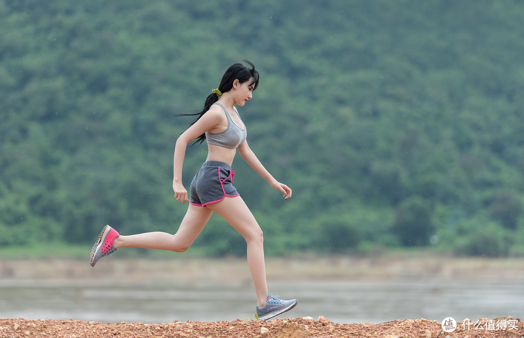 美女镇楼