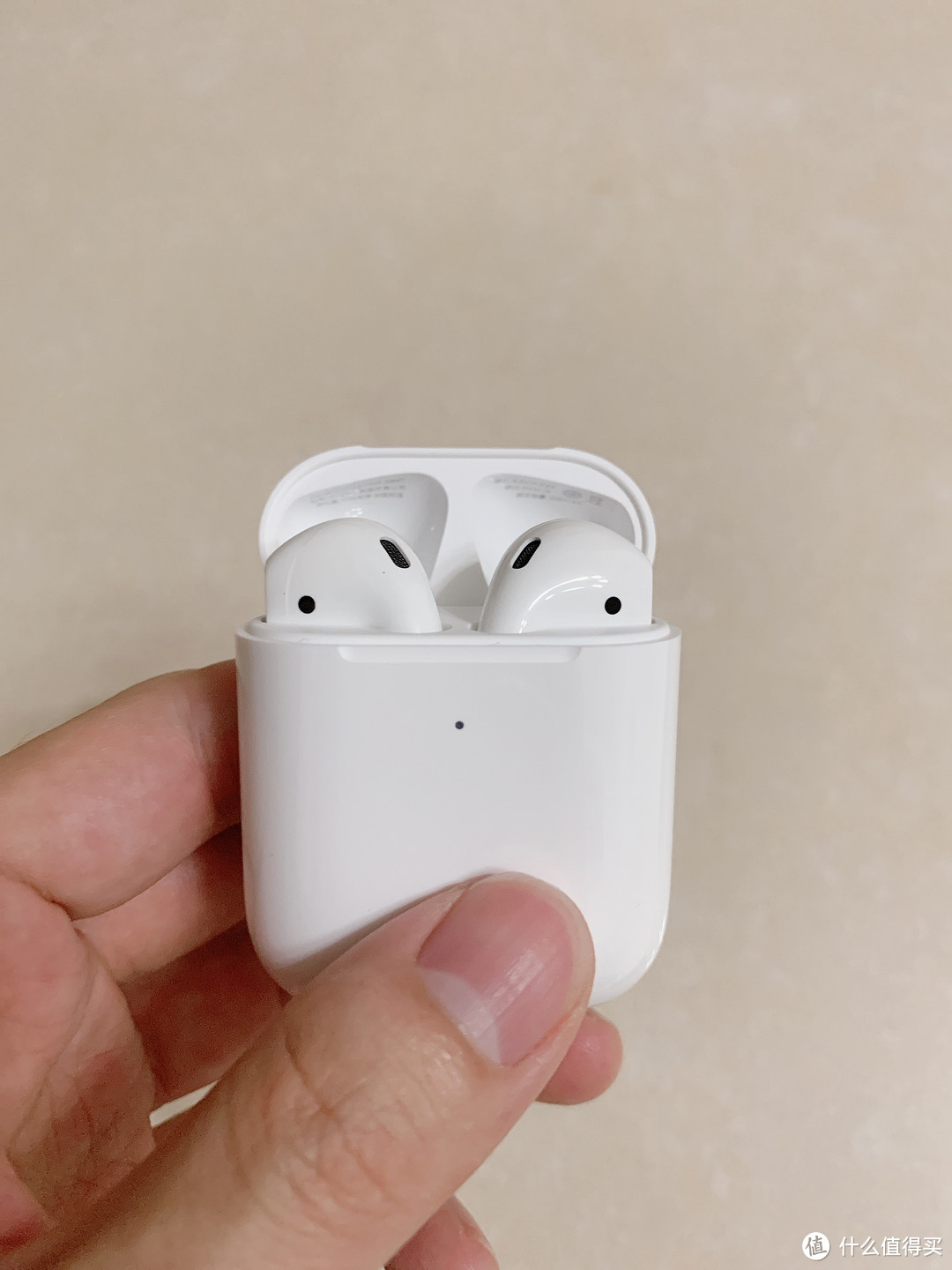 拼多多AirPods2开箱评测，4种办法教你验真假，10个AirPods技巧教你玩