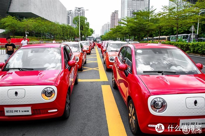 【暴走汽车】女神新宠儿—欧拉R1唯·ME营启动