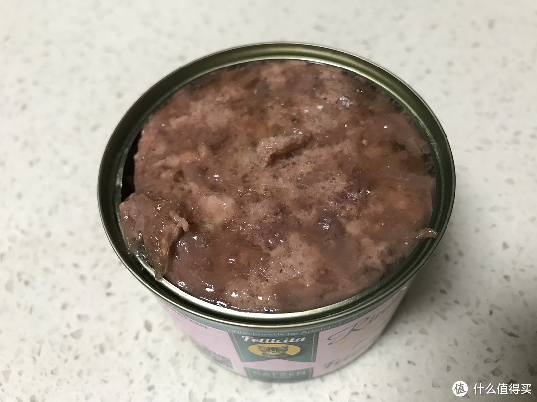 这个口味因为有牛肉,稍微油一点,看起来比较有光泽。也有胶。