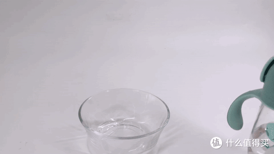 良心实测!防漏防呛的学饮杯,挑选有门道