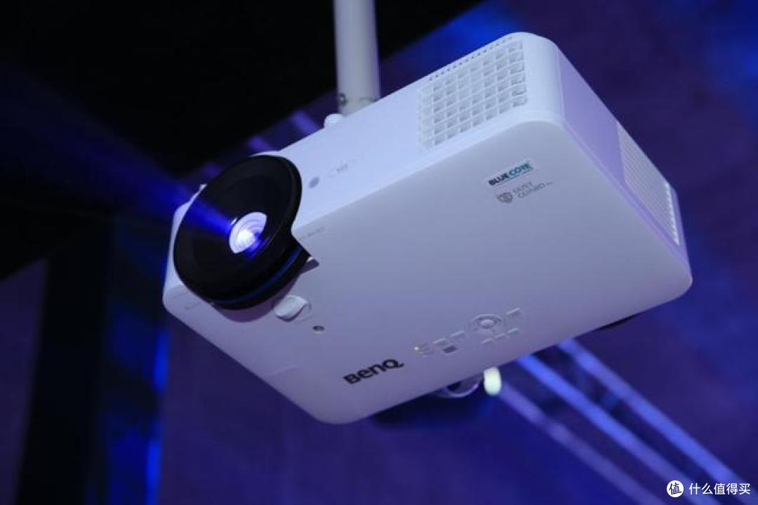 （明基BenQ商务激光投影仪系列--LH720）