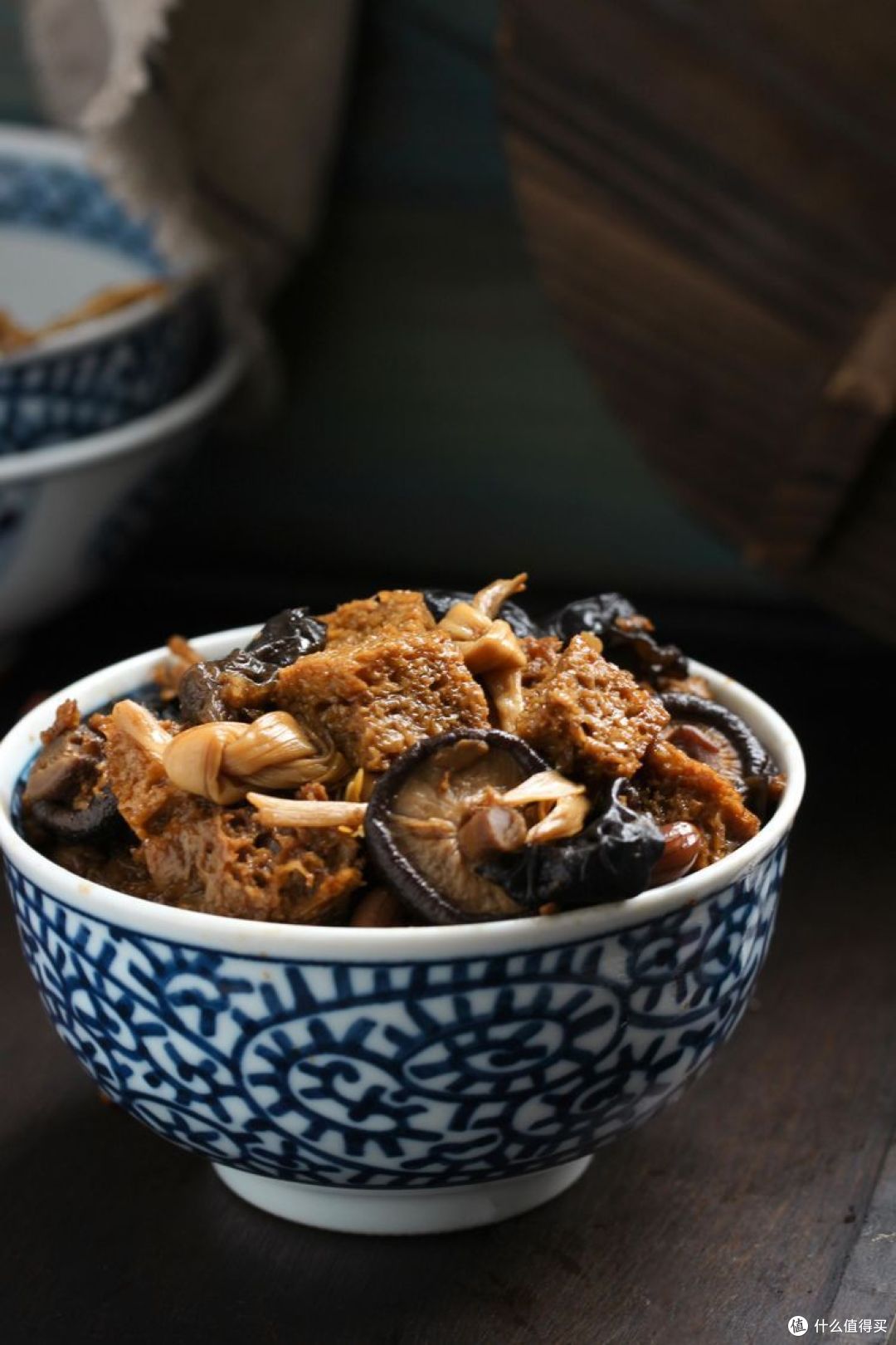 它是本帮名菜,咸中带甜,老少皆宜,无肉也香