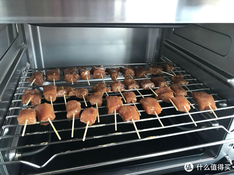 追剧零食-牙签肉，一口一串根本停不下来！