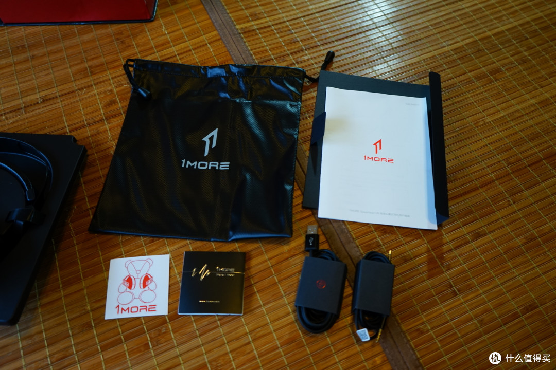 RGB+7.1!万魔(1MORE)Spearhead VR 7.1声道游戏耳机开箱&评测