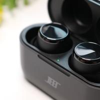 JEET Air Plus真无线蓝牙耳机外观展示(体积|接口|电池)