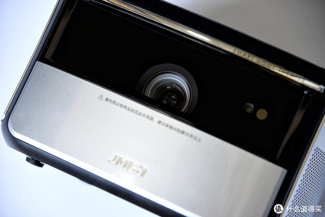 投影机光源该选灯泡还是LED?—热门4K机型明基TK800M&坚果X3对比评测