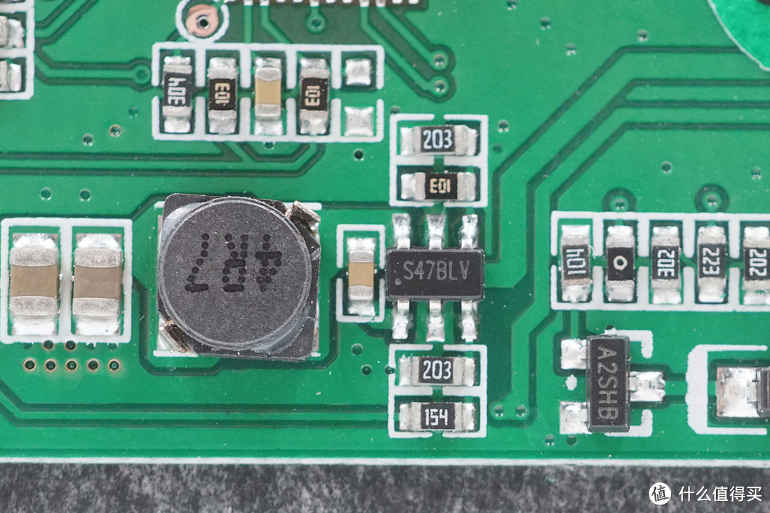 拆解报告：iOttie iON Wireless Stand无线充电支架