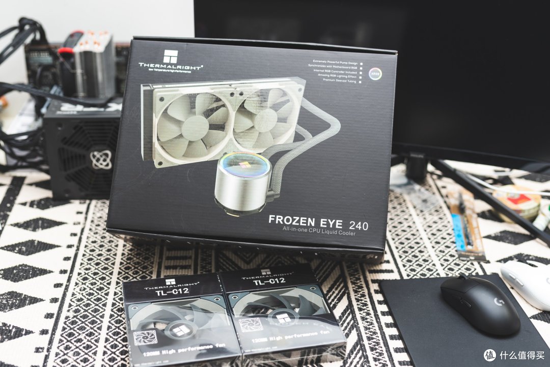 一台13.8L的小钢炮怎么也要把i9 9900K超到5.2GHz吧？