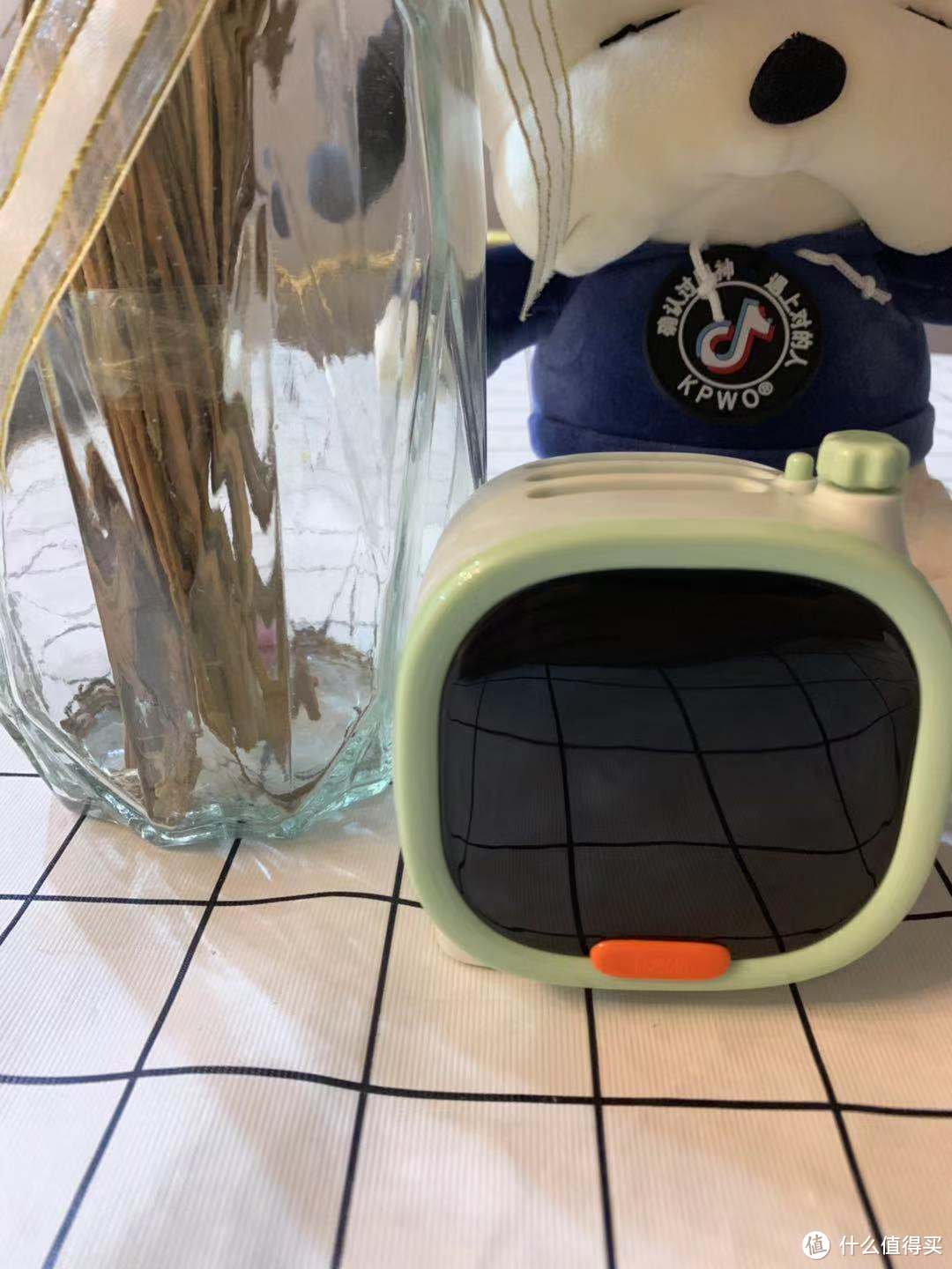 屏幕四周都是倒圆角 屏幕四周都是倒圆角