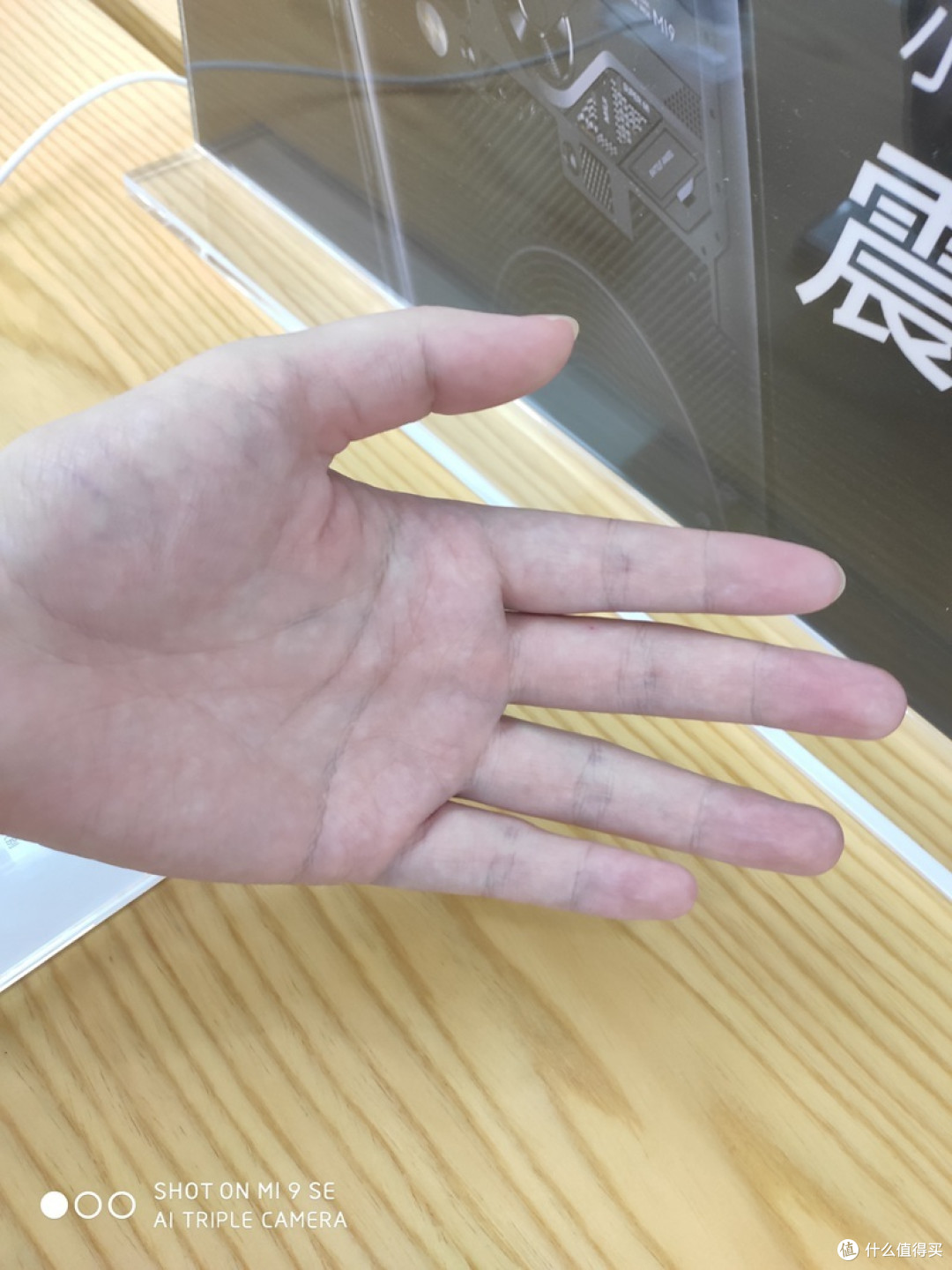 抢5G的浪头,还是“等等党”的胜利? - 几款5G手机速评小记+不严谨的拍照小比拼