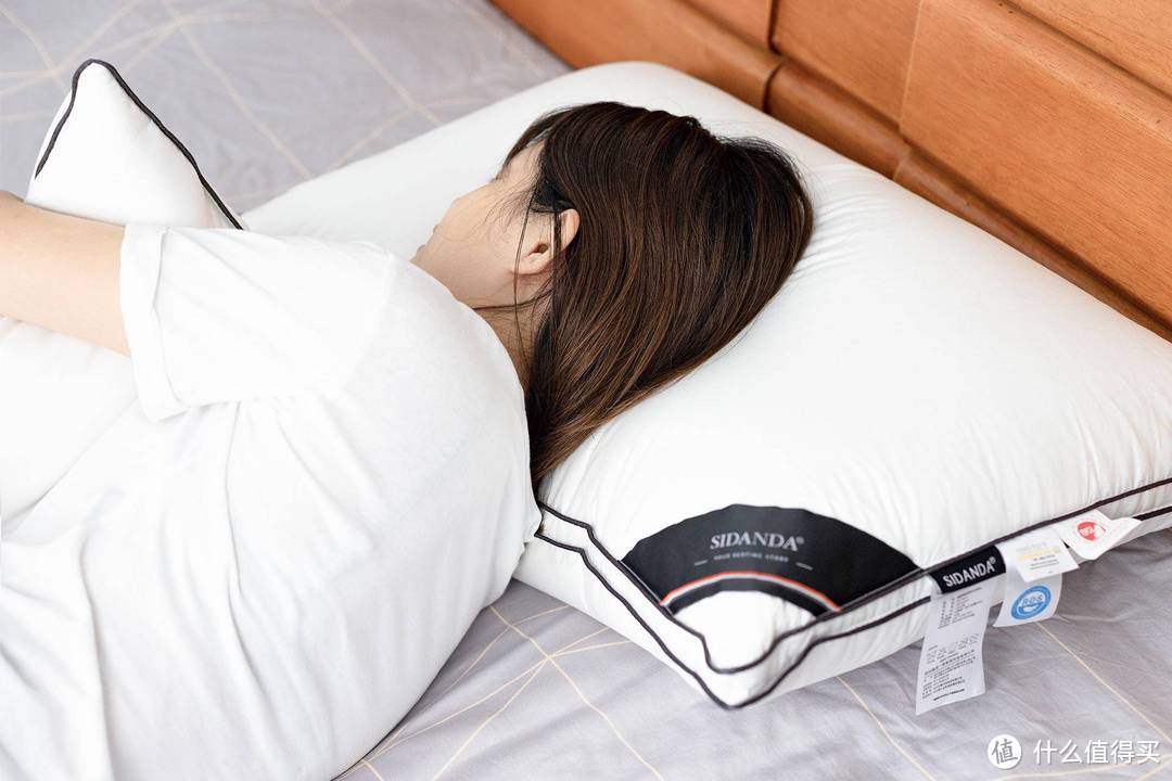 如何选择一个适合自己的枕头？附SIDANDA鹅绒多层中枕体验与对比
