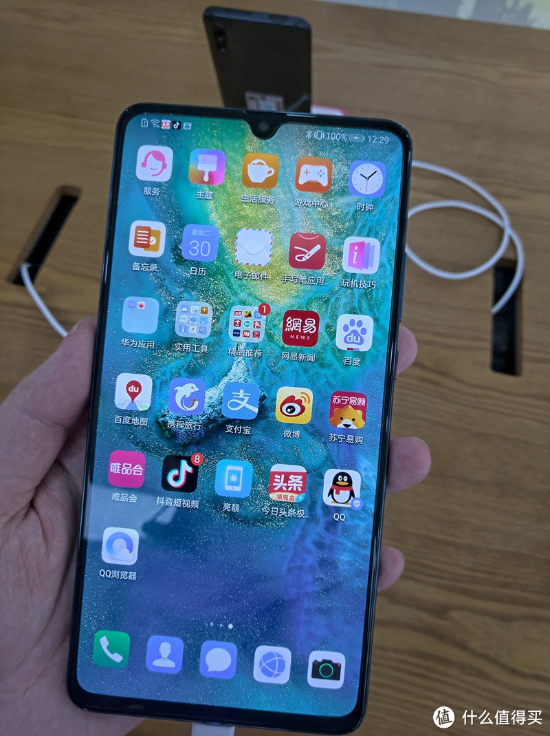 抢5G的浪头,还是“等等党”的胜利? - 几款5G手机速评小记+不严谨的拍照小比拼