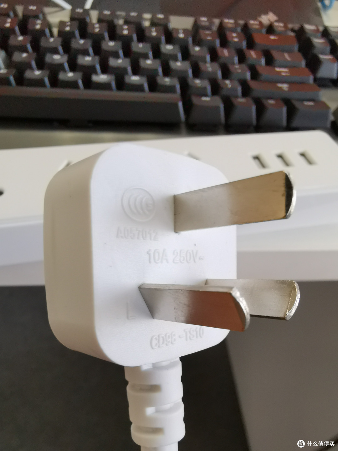 插头还算小巧