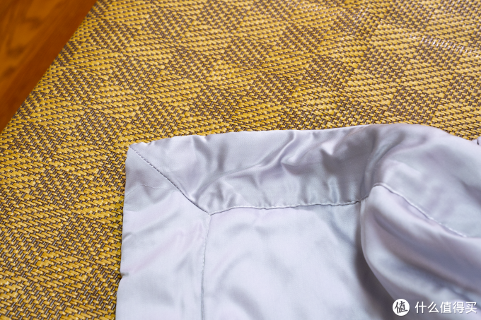 体验亲肤的触感:CRIA/可瑞乐 天丝可水洗 夏凉被使用感受