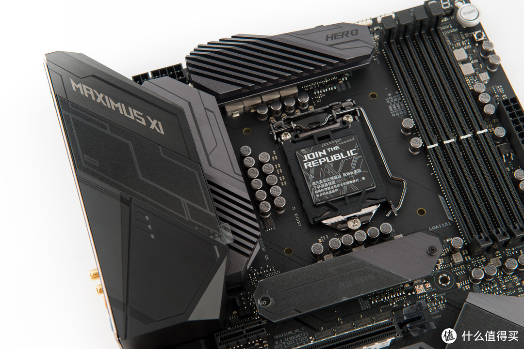 『 以ROG信仰之名 』ROG Strix Helios 装机作业