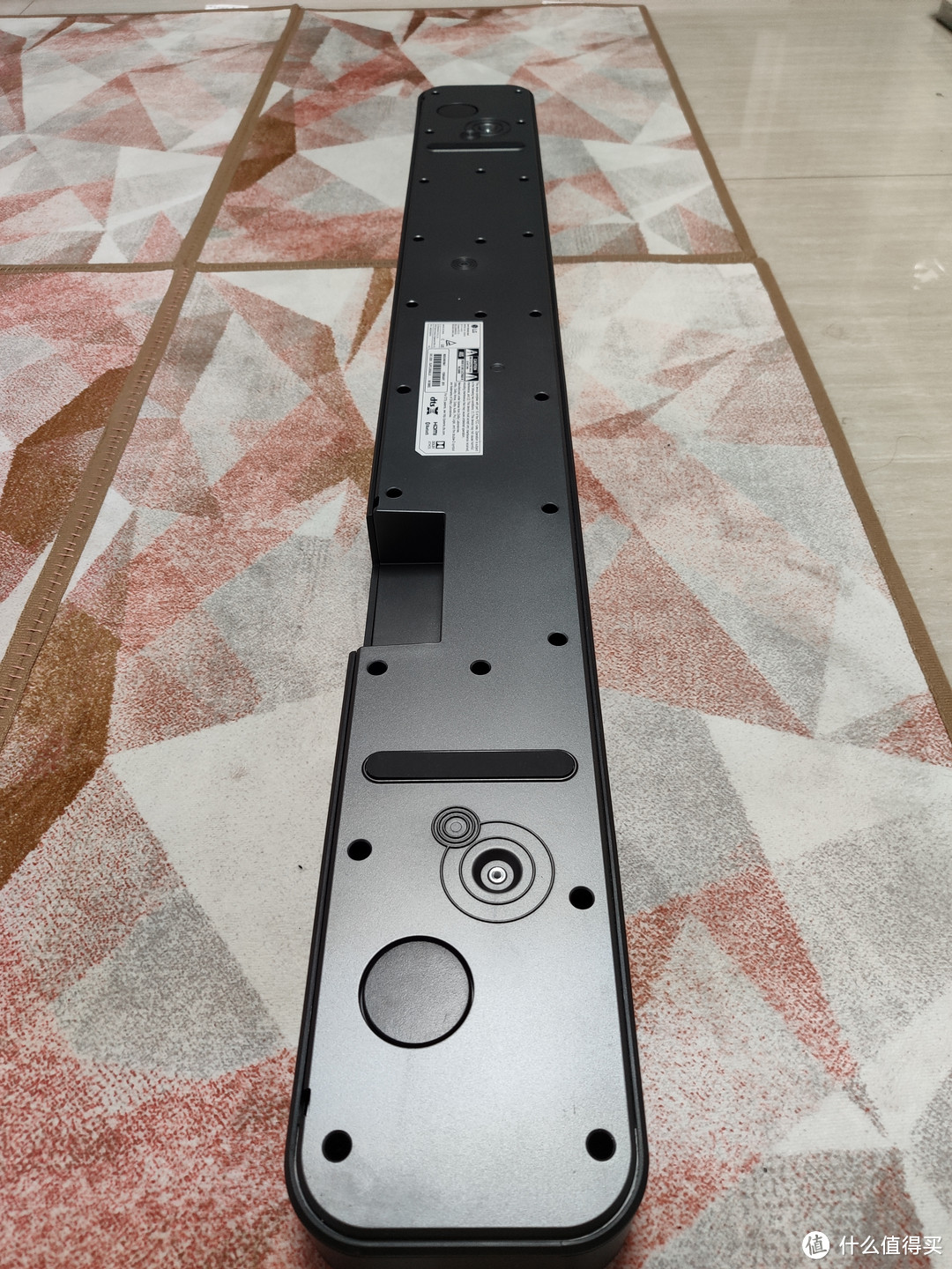LG SL8YG 回音壁 开箱试水,深不深我来趟给你看