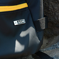 AGM黑盾双肩包外观展示(材质|肩带|容积)