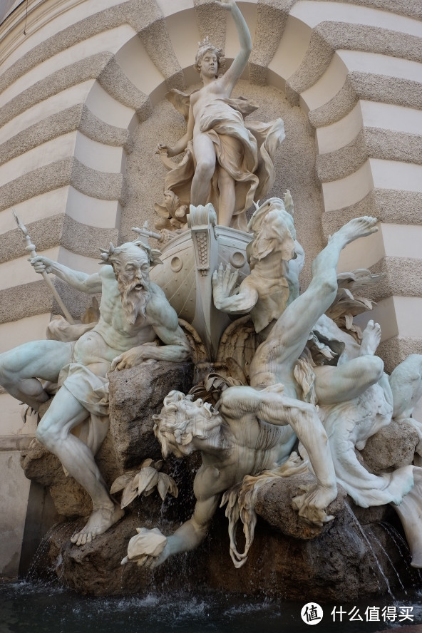 霍夫堡宫装饰石雕