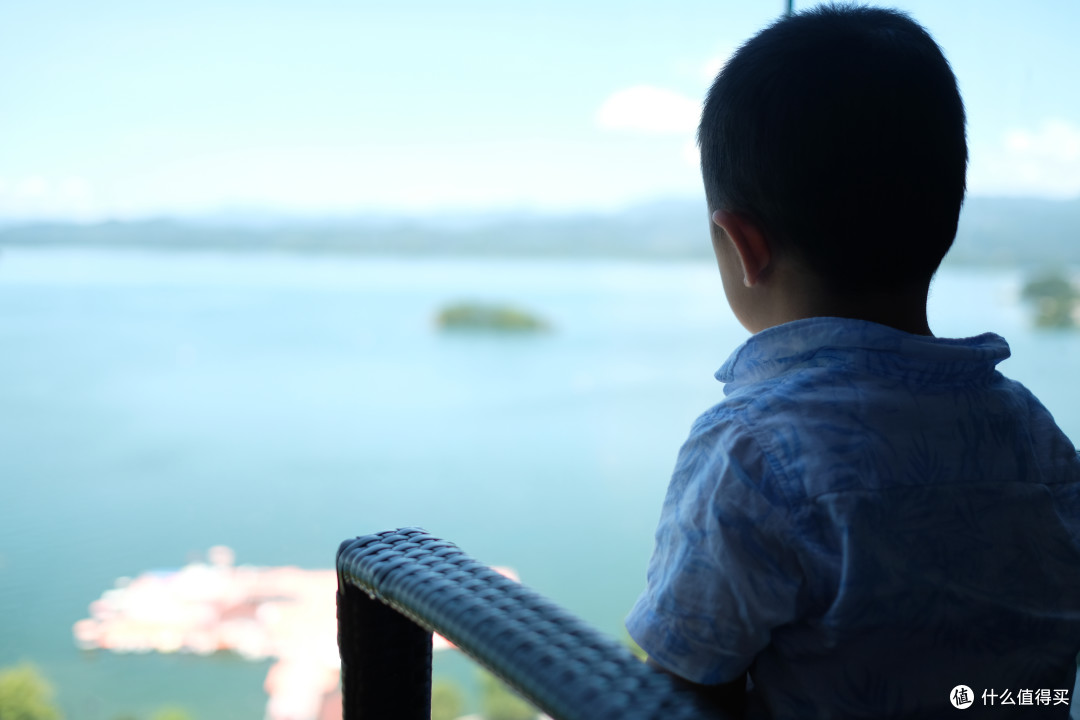 升级了湖景房,view确实不错