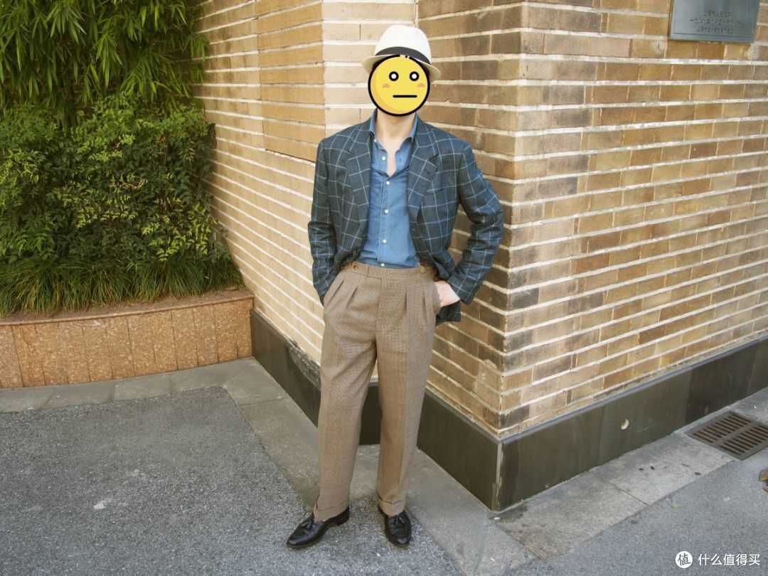 绿色西装怎么搭更讨喜?