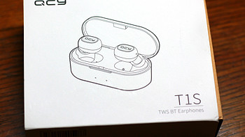 QCY T1S 5.0真无线蓝牙耳机外观展示(充电盒|数据线|指示灯)