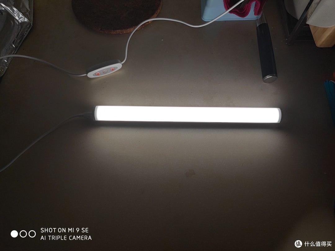 多种方案的可移式灯具:松下LED线条灯(酷毙灯)HHTQ0450开箱晒单